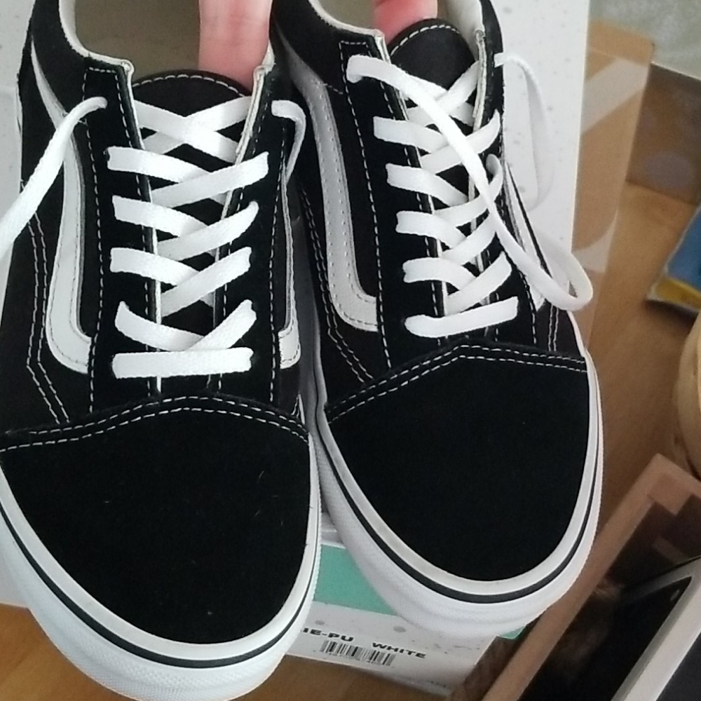 ⛔SOLD⛔Old Skool Lace Up Black/Tru Wht Kids - Picture 4 of 4